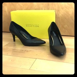 Kenneth Cole Reaction black heels, Size 8